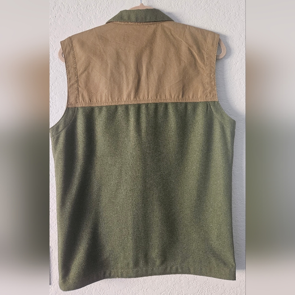 Columbia Men's Fishing Vest with Omni-Heat - Picture 2 of 7